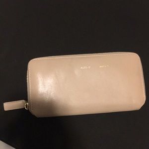 Alice D Tan Wallet